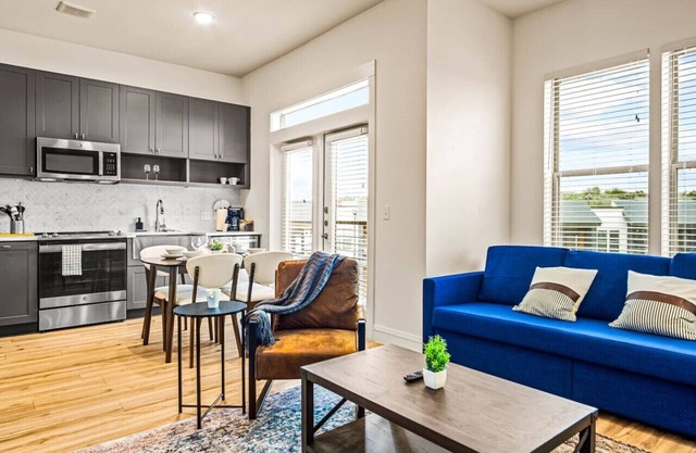 Luxurious New Unit|1Bd1Ba|Pool, Golf Sim