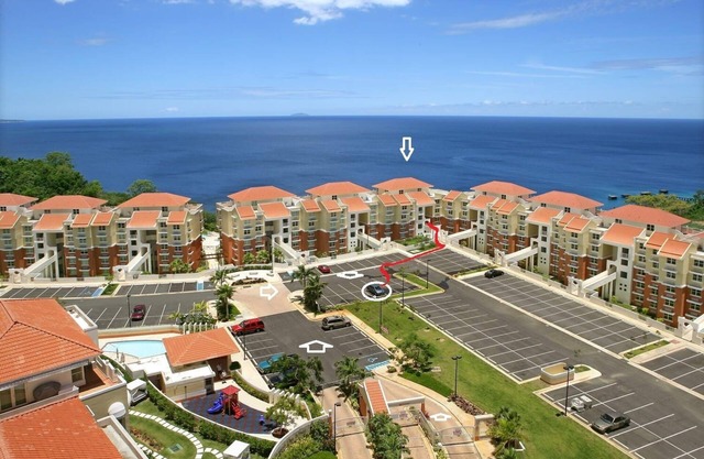 De lujo, condominio con vista al mar, con vistas a la playa de Crashboat