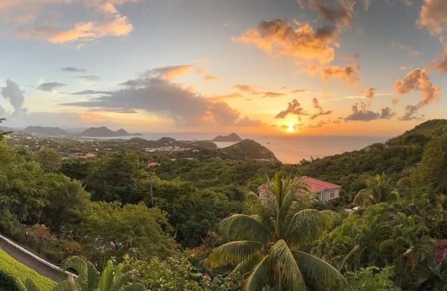 Luxurious Residence Du Cap Guest House, Panoramic Caribbean and Coastline Views