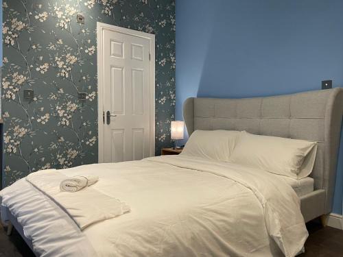 Luxurious Restful Studio Flat, Less Than 30 Mins From Centre!