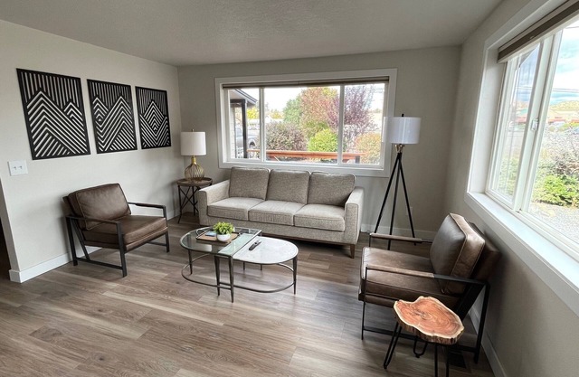 Luxurious Retreat: 3-Bedroom with Modern Amenities in Prineville, Oregon