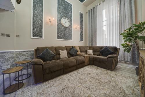 Luxurious Royal 2BR Apartment, Glasgow City Centre