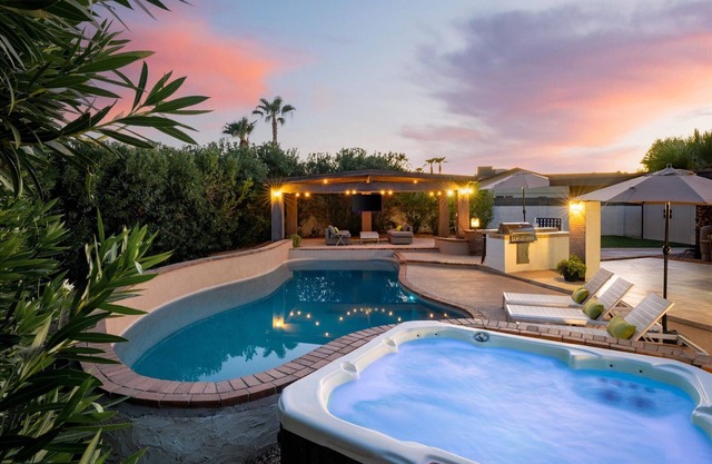 Luxurious Scottsdale Oasis with Private Pool & Modern Amenities
