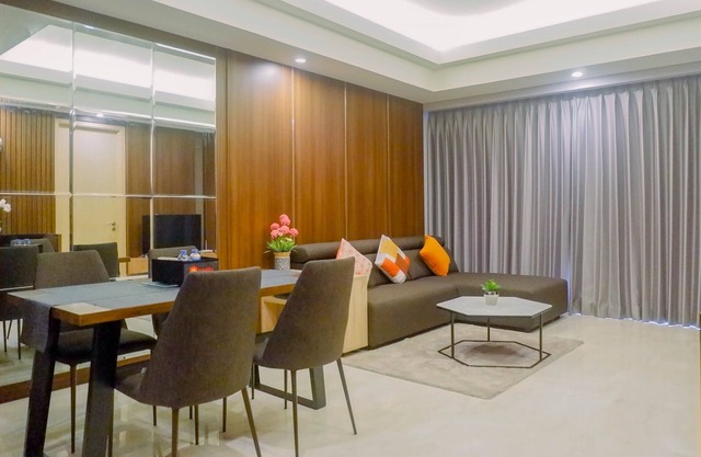 Luxurious & Spacious 2BR Apartment at One East Residences