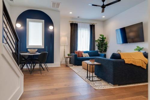 Luxurious Twin Homes in Germantown