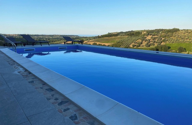 Luxurious villa with sea view and private pool