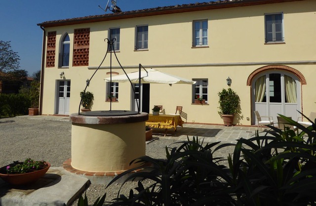 VILLA DE LUJO CON PISCINA PRIVADA Y ZONA DE RELAJACIÓN
