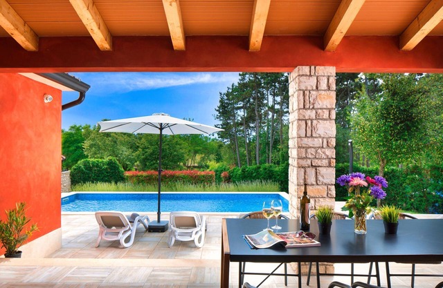Experience pure luxury: private pool, fully air-conditioned, and a dreamlike garden
