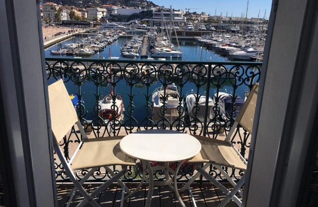 Luxury 1 bedroom Quai St Pierre 2 mins from the Palais & Croisette 269
