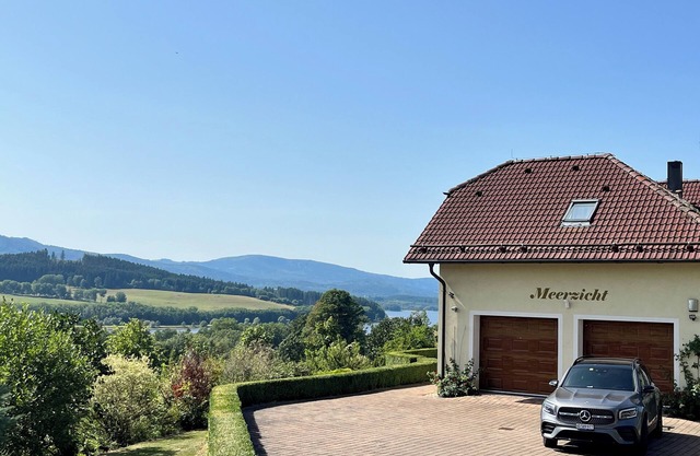 Luxury 10-bed villa with view, pool, playground