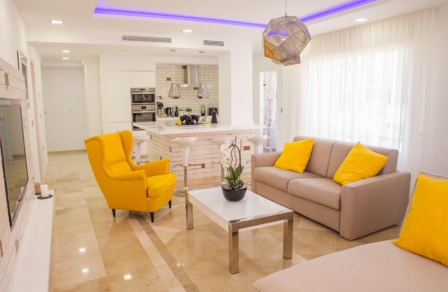 Luxury 100 sq.m. sea view apartment