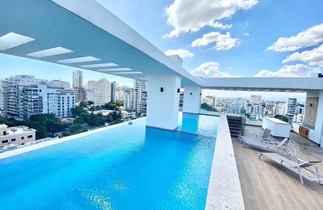 Luxury 1br , Pool, Gym, Close Agora Mall