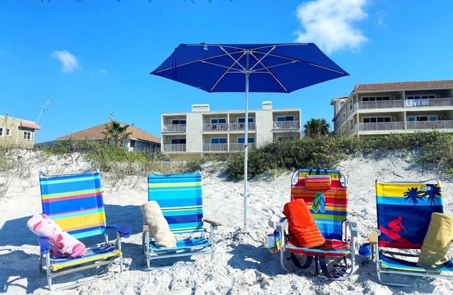 Luxury 2/2 Direct Beach Access-Updated-Oasis-Fun