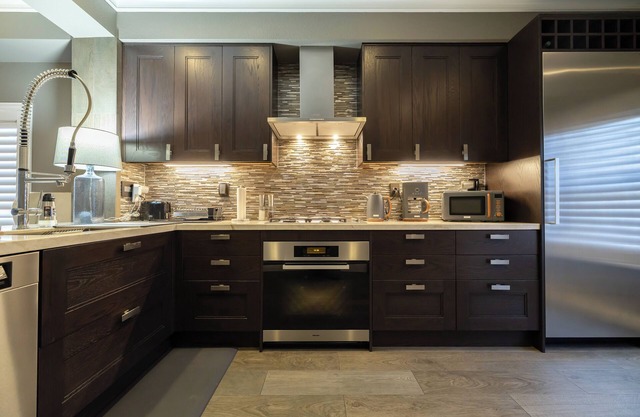 Luxury 2/3 townhome in the best neighborhood of San Mateo - next to Wholefoods !