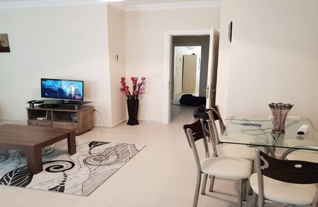 Lujoso apartamento de 2 habitaciones y 2 baños ubicado en el impresionante complejo Blue Hill.