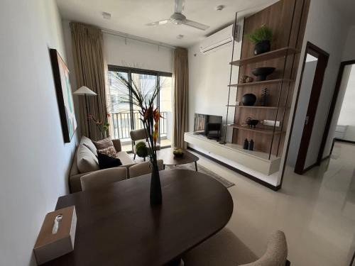 Luxury 2 Bed 2 Bath by Resident Villas