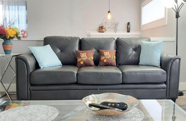 Luxury 2 Bed 2 Bath Retreat - All-Inclusive Furnished Gem for Executive Comfort