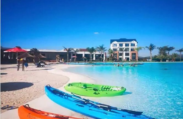 Luxury 2 bedroom 3 balcony penthouse suite at the blyde beach resort