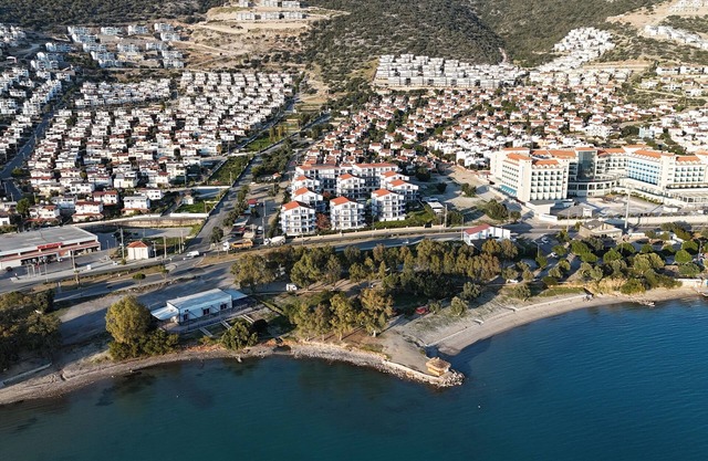 Luxury 2 Bedrooms Beachfront Apartments on the Sunny Turkish Riviera-C2 Ground