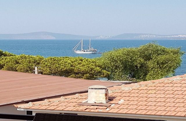 Lujoso apartamento de 2 plantas en Gulluk, Turquía con vistas al mar