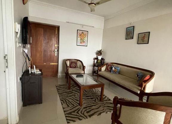 Luxury 2BHK serviced apartment with free parking