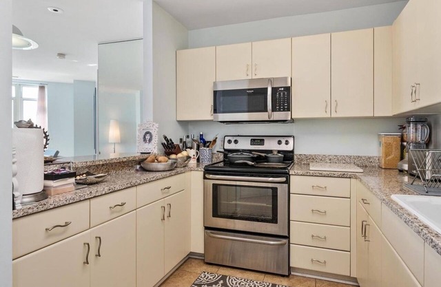 Luxury 2BR Condo w/ Stunning Water Views!