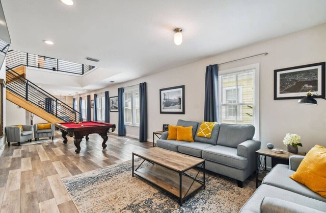 Luxury 2BR Ybor City Townhouse Near 7th