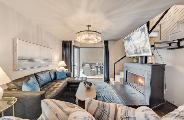 Spacious 3-Bed Loft with Pool & Private Patio