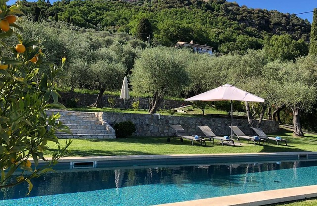 3 cama de lujo casa de familia con espectaculares vistas al mar y piscina climatizada de 25 metros