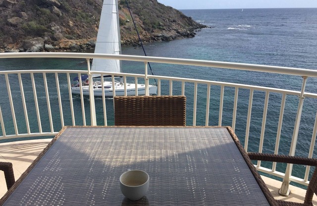 LUXURY 3 Bedroom apartment with OCEAN VIEWS