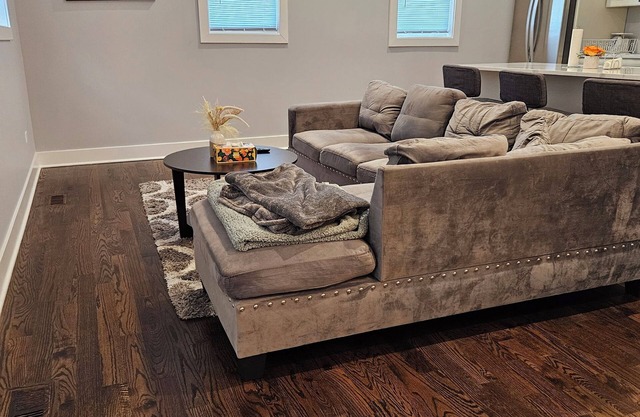 Luxury 3-bedroom duplex with AC and WiFi in amazing Chicago