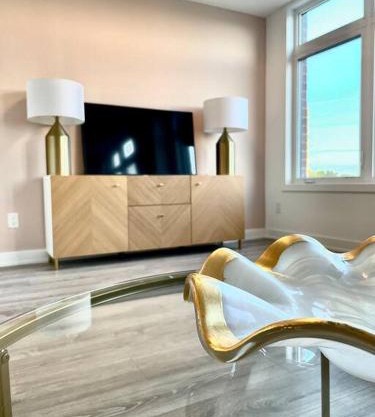 Luxury 3BR home with free parking, full kitchen in Stouffville Markham