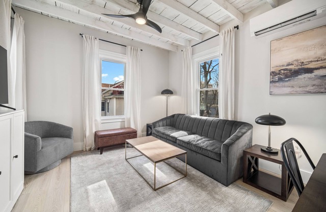 Luxury 3brm/1bath Duplex in JP