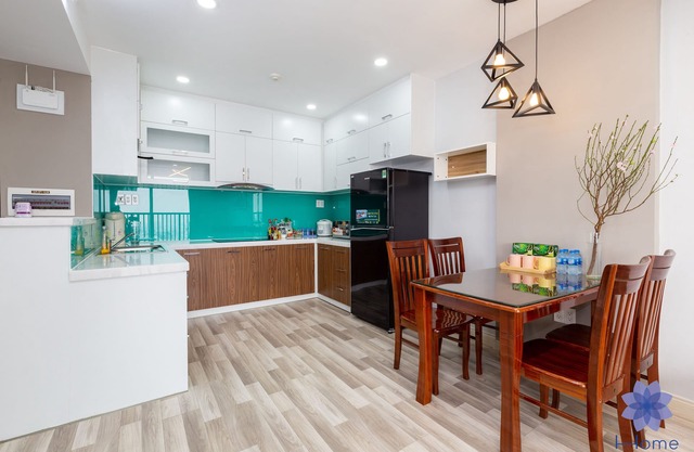 Apartamento de lujo de 3 habitaciones con servicio gratuito de recogida en el aeropuerto, gimnasio y piscina gratuitos