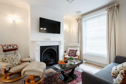 Luxury 3BRs house in the heart of Victoria