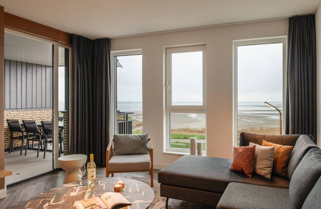Luxury 4-6-person apartment in the holiday park Landal Kaap West