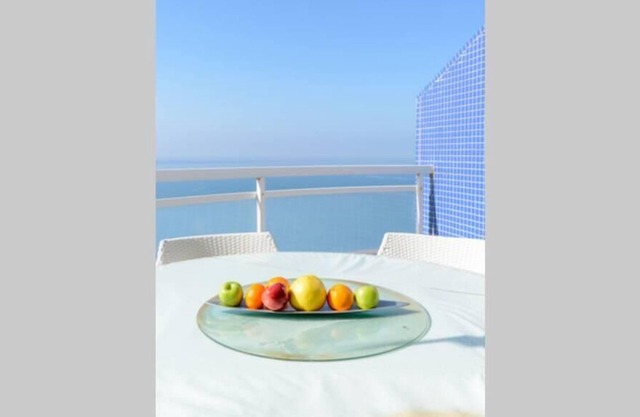 Luxury 4 bedroom Sea View Apartment Netanya