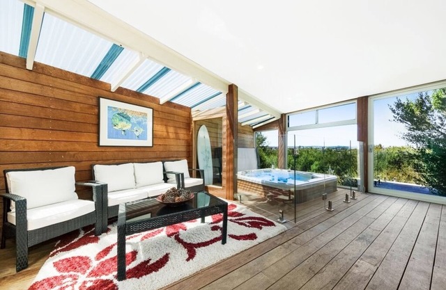 Luxury 4 Bedroom Spa House with Magnificent Golf Course Views