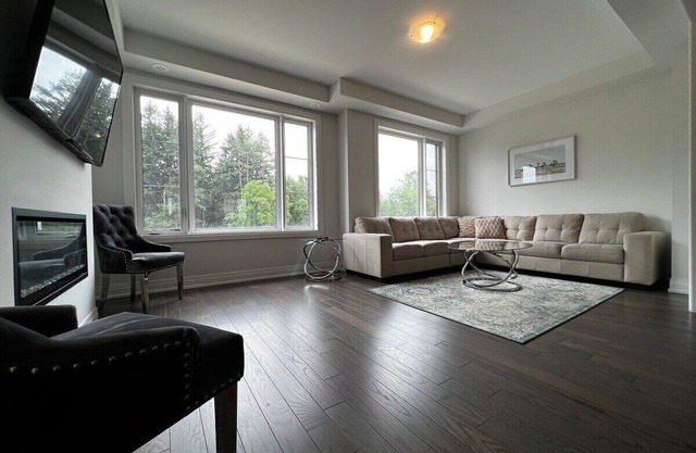 Luxury 4BR En Suite Home with High-End Furniture