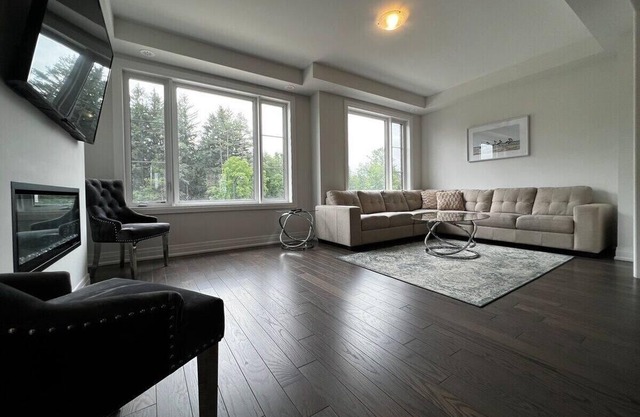 Luxury 4BR En Suite Home with High-End Furniture
