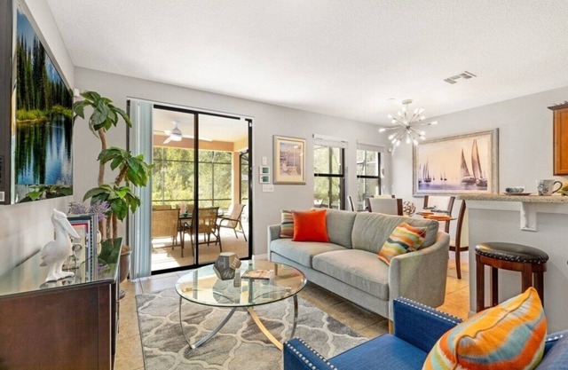 Luxury 4BR Retreat w/ Pool, Game Room & Close to Disney Attractions