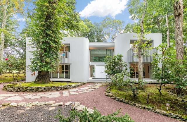 Lujo - 5 bdrs, 6 baños, Tennis Crt, piscina climatizada, baloncesto, jacuzzi, 2. 4 acrs