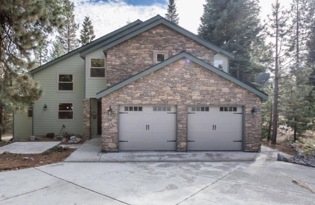 Lujo 5 habitaciones 4. 5 baños Shaver Lake Home en Wildflower Village