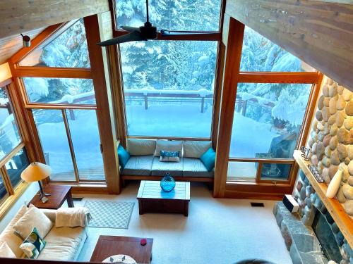 Luxury 5 Bedroom Blueberry Chalet