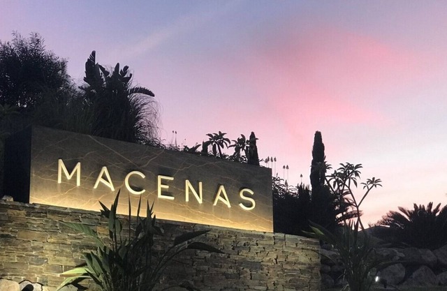 Apartamento de lujo de 5 * en primera línea en Playa Macenas Golf & Beach Resort