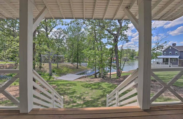 Luxury 5BR Lake House w/ Porch & Lake View