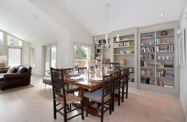 Luxury 6 Bed Chalet on the Golf Course!