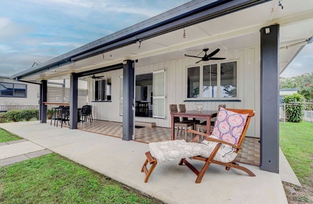 Luxury Absolute Beachfront and Pet friendly!