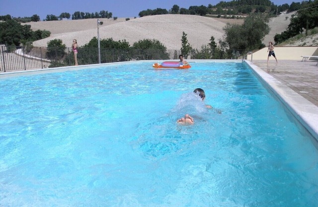 Luxury air conditioned apartment with swimming pool and tennis court