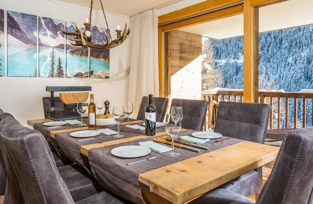 Luxury Apartment, 3 Bedrooms with Jacuzzi Chalet Rahas A Grimentz - By Mrs Miggins